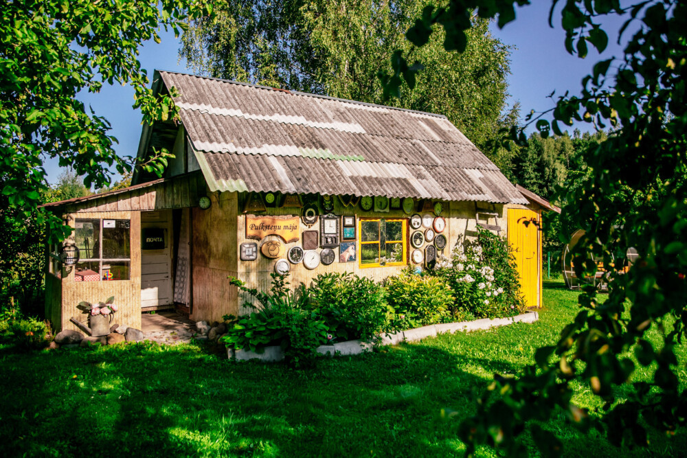 PULKSTEŅU MĀJA