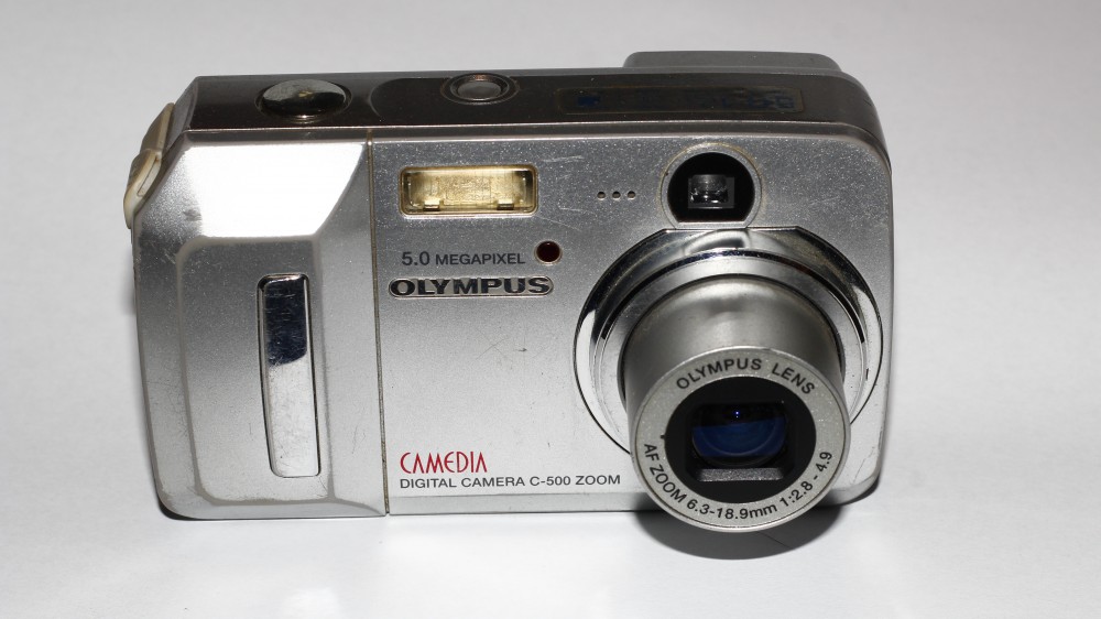 Olympus - C - 500 Zoom
