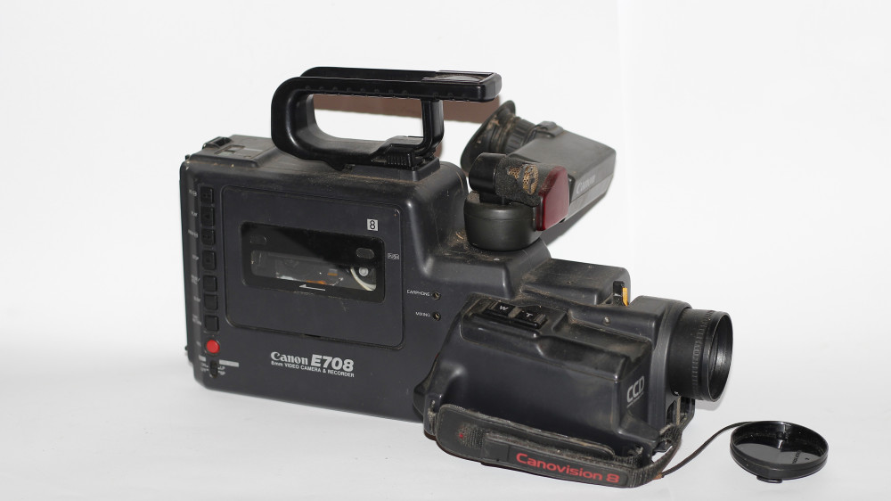 Canon - E 708