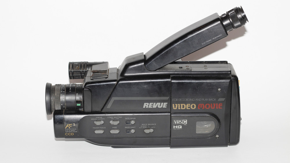 Revue - VKR 2302