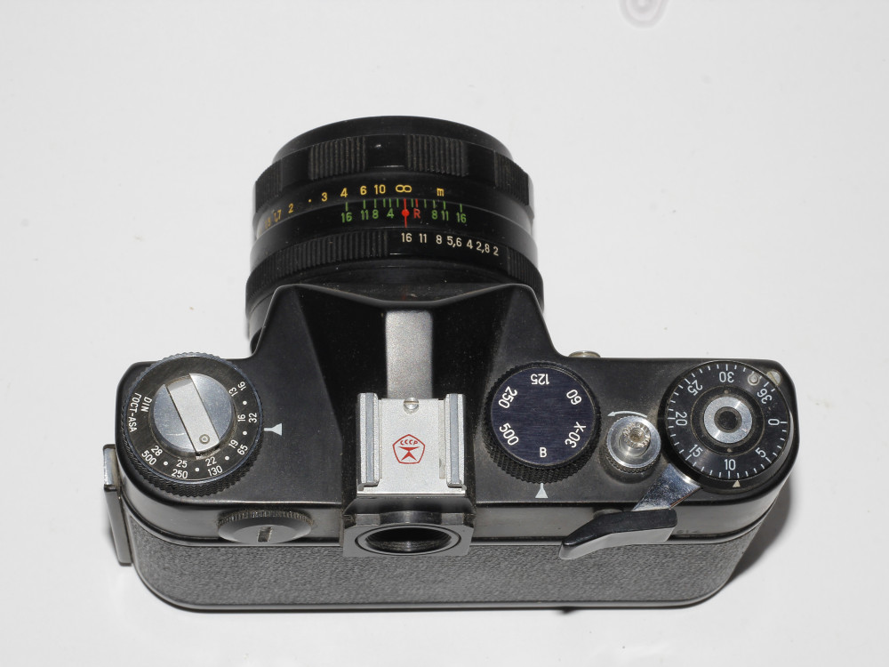 Zenit KMZ - TTL (Melns)