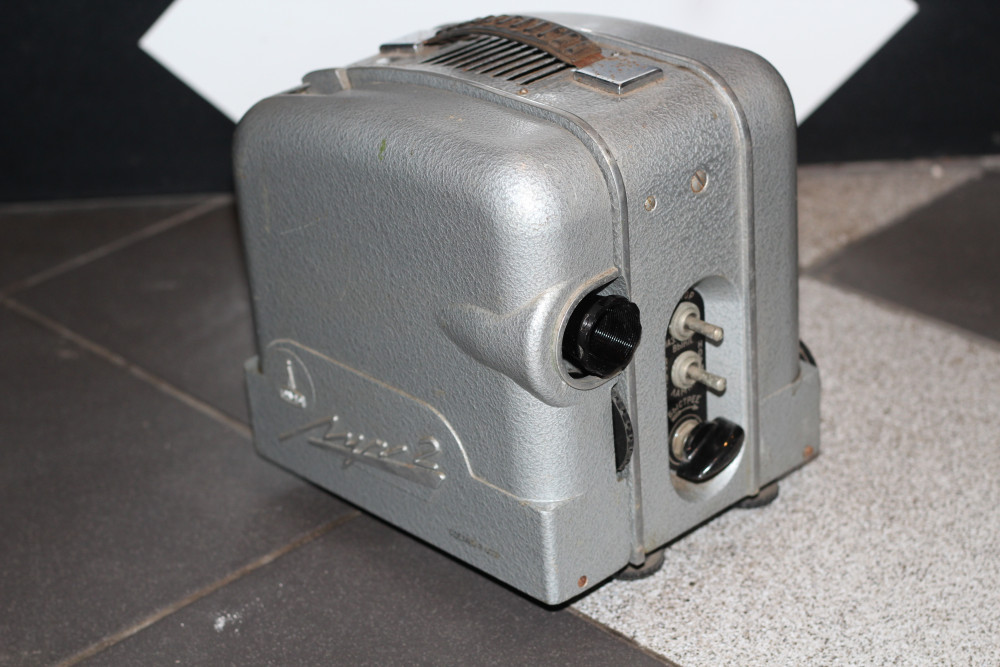 Lomo  - Luč - 2