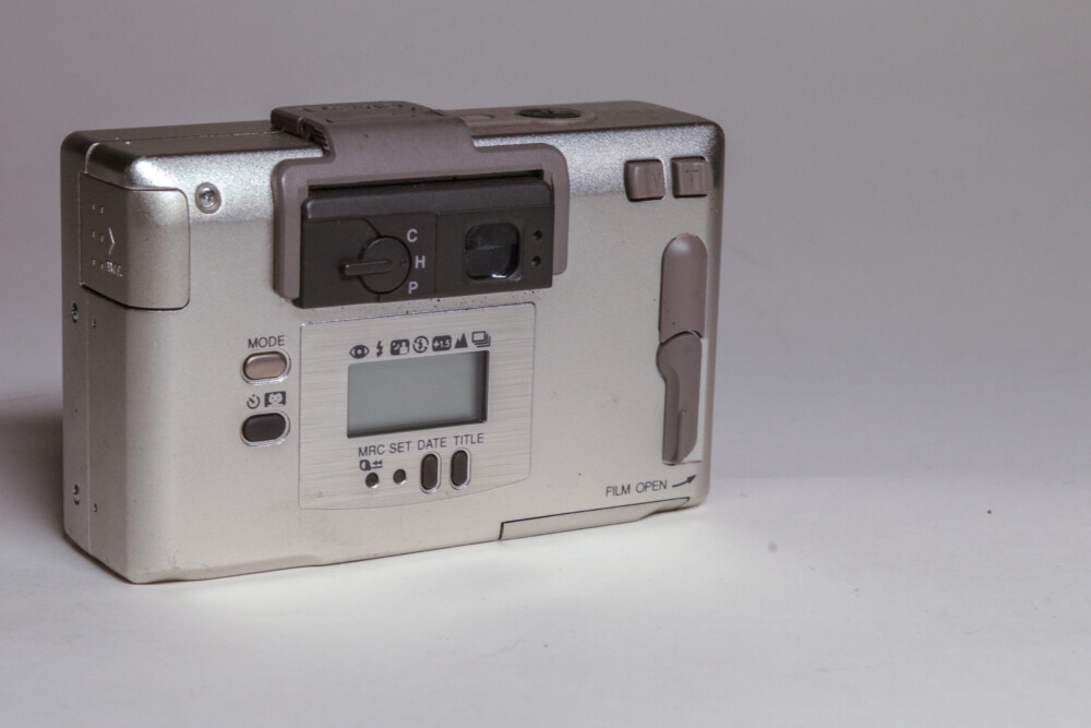 Konica - Revio Z 3