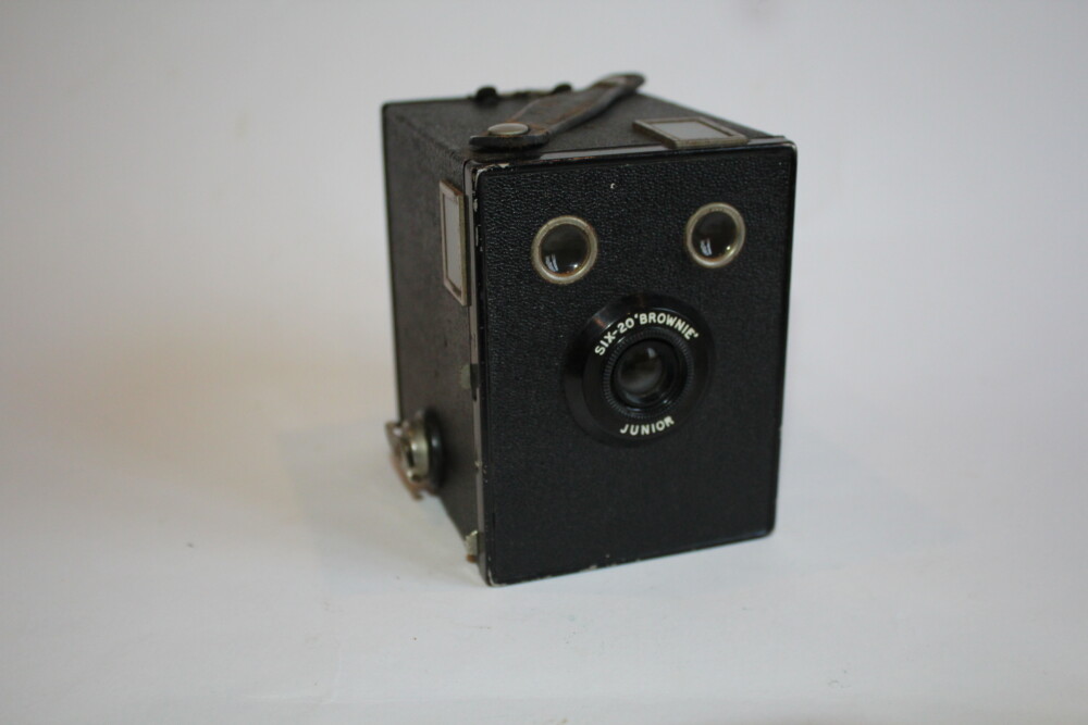 Kodak - Six - 20 Brownie Junior
