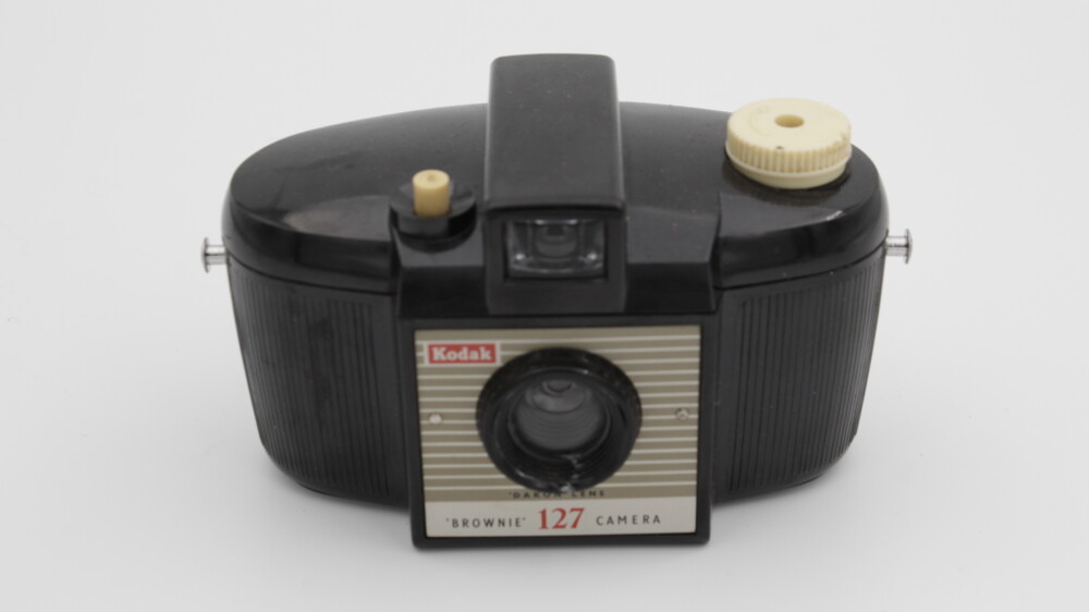 Kodak - Brownie 127 Camera (2. modelis)