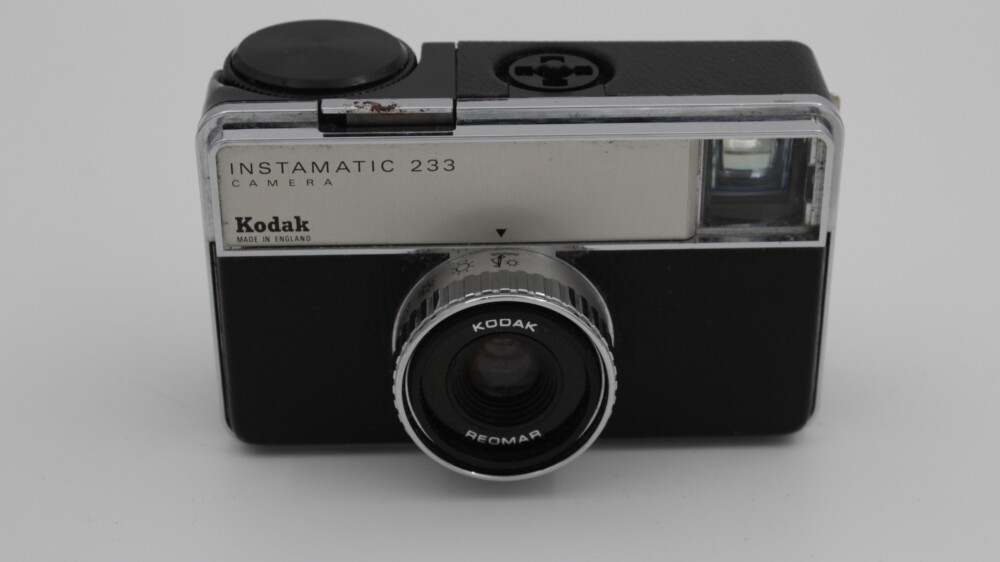 Kodak - Instamatic 233