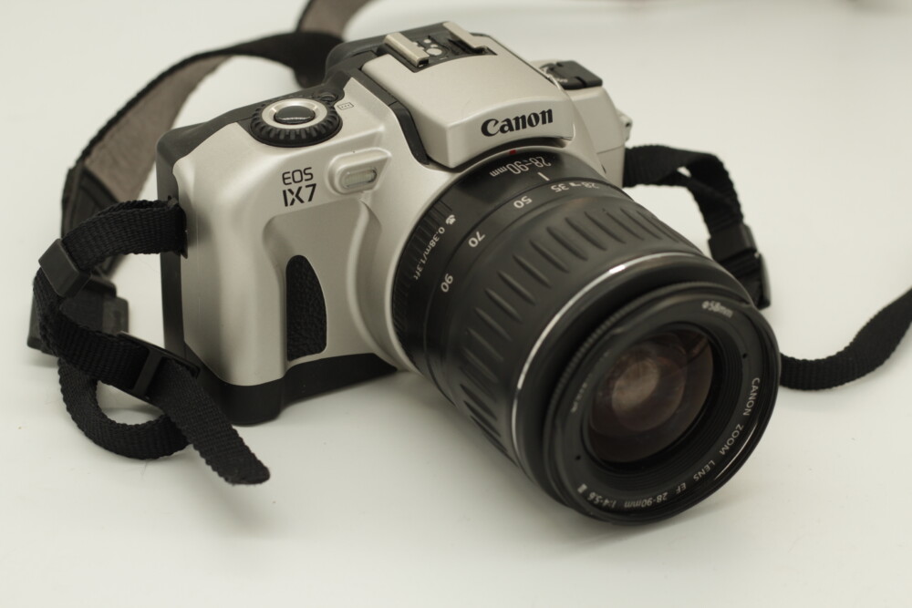 Canon - EOS IX 7