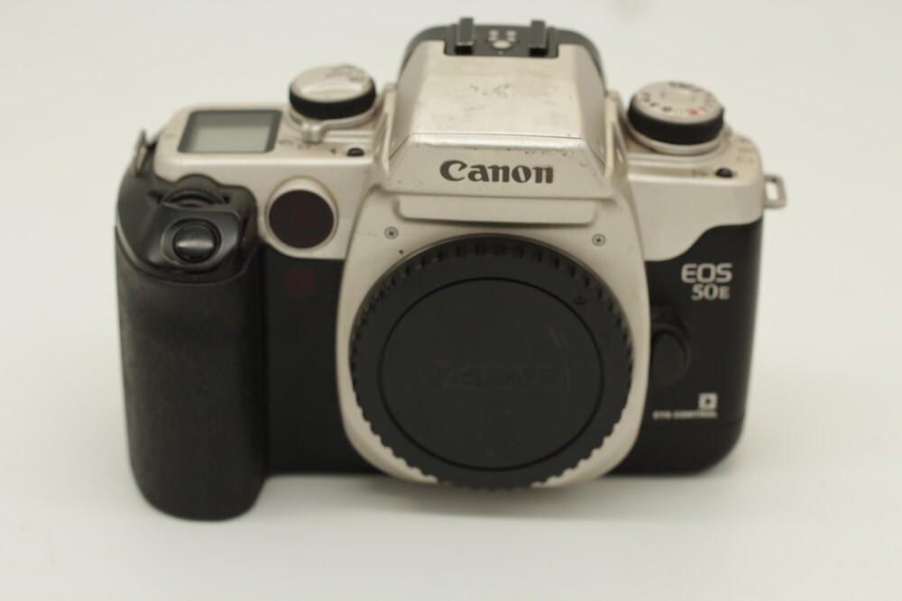 Canon - EOS 50 E