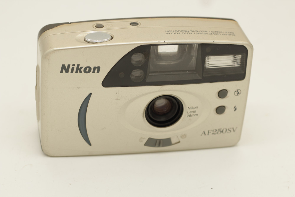 Nikon - AF 25SV