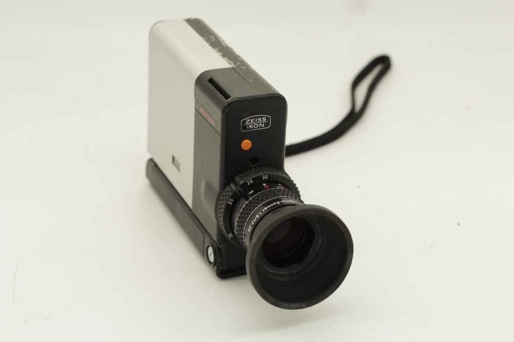 Zeiss Ikon - M 803 electronic